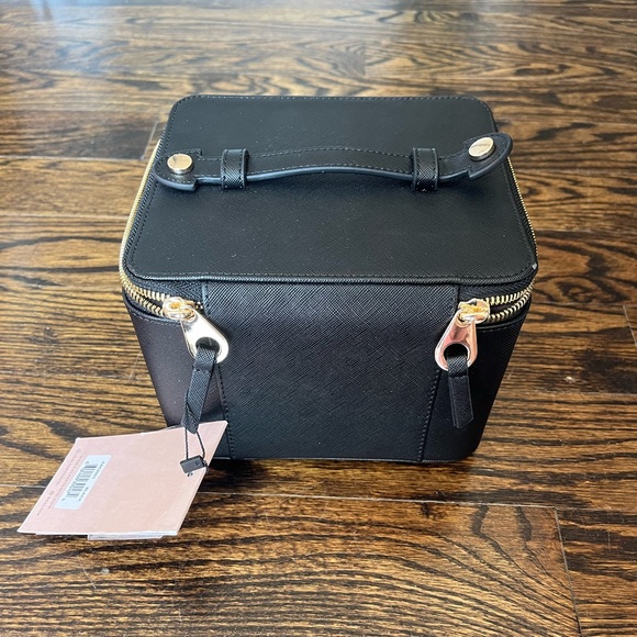 CALPAK Travel Accessories Sunglasses Case - Picture 3 of 5